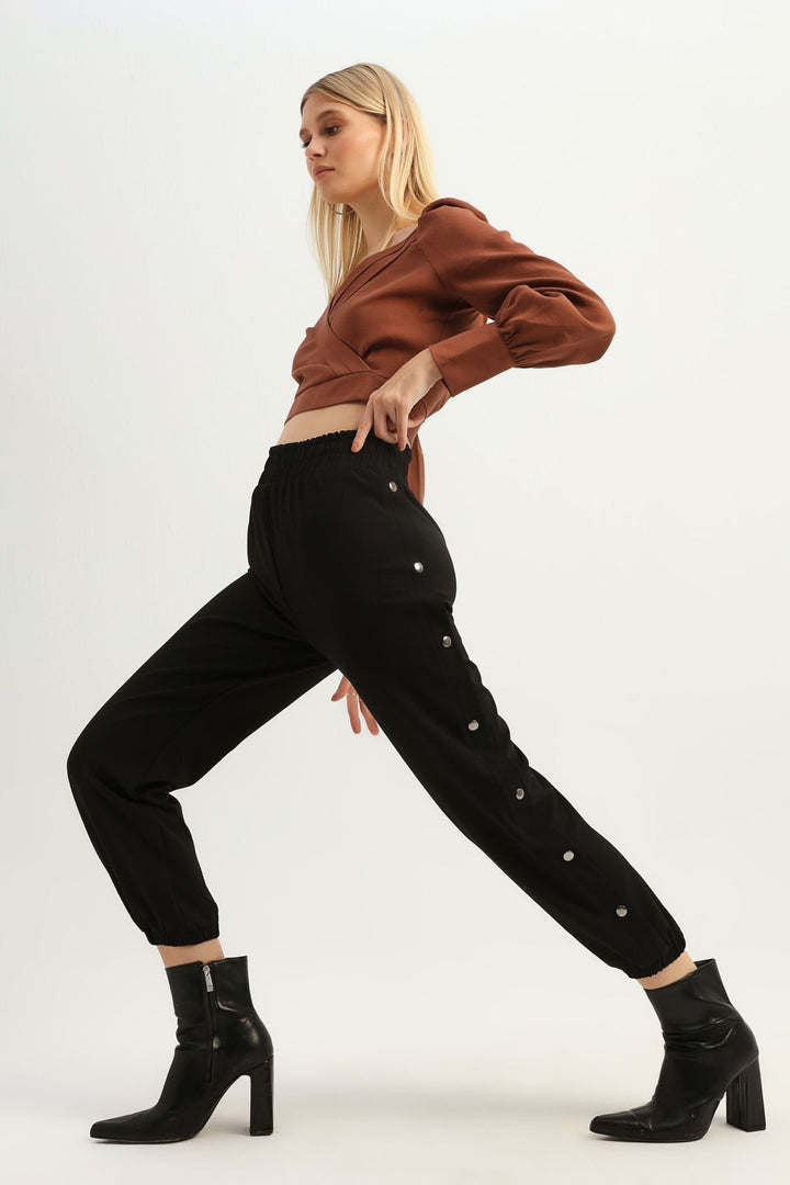 Yanı Çıtçıtlı Jogger Pantolon Siyah
