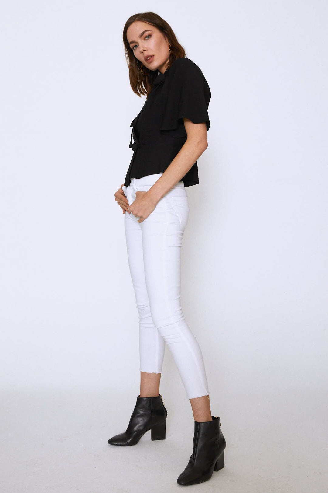 V Yaka Bağlamalı Bluz Siyah