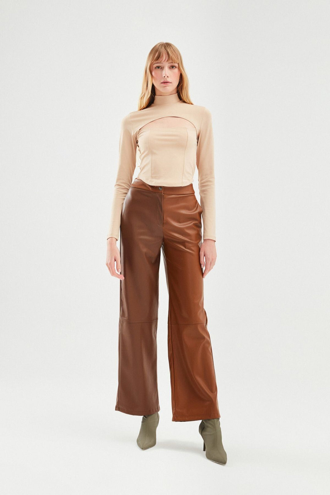 Cut Out Judge Collar Blouse Beige