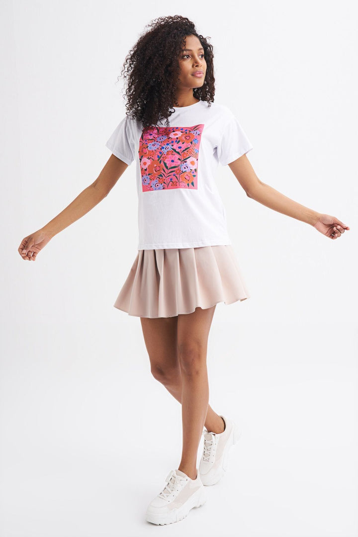 Çiçek Baskılı Tişört Beyaz