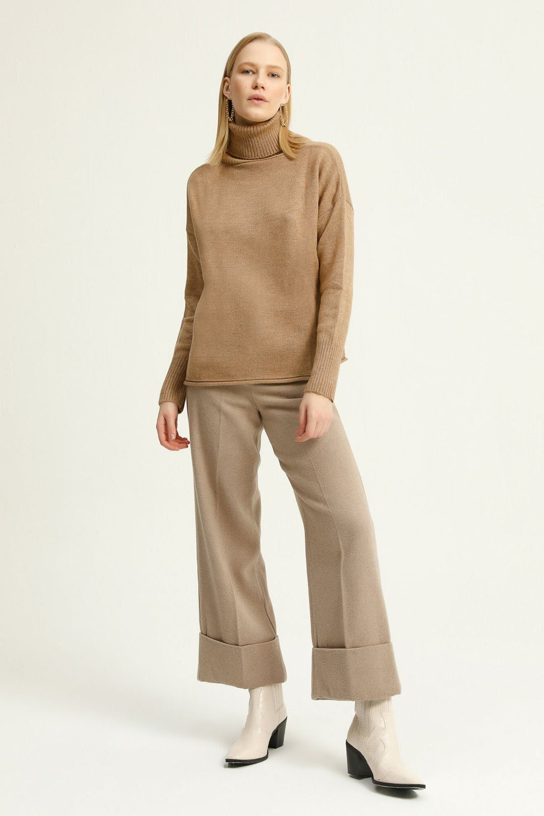 Boğazlı Salaş Kazak Bej