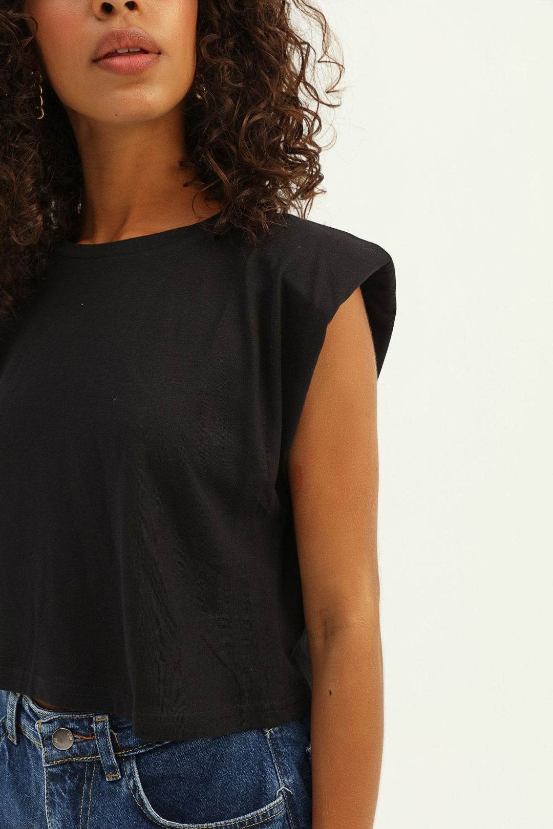 Vatkalı Basic Crop Tişört Siyah