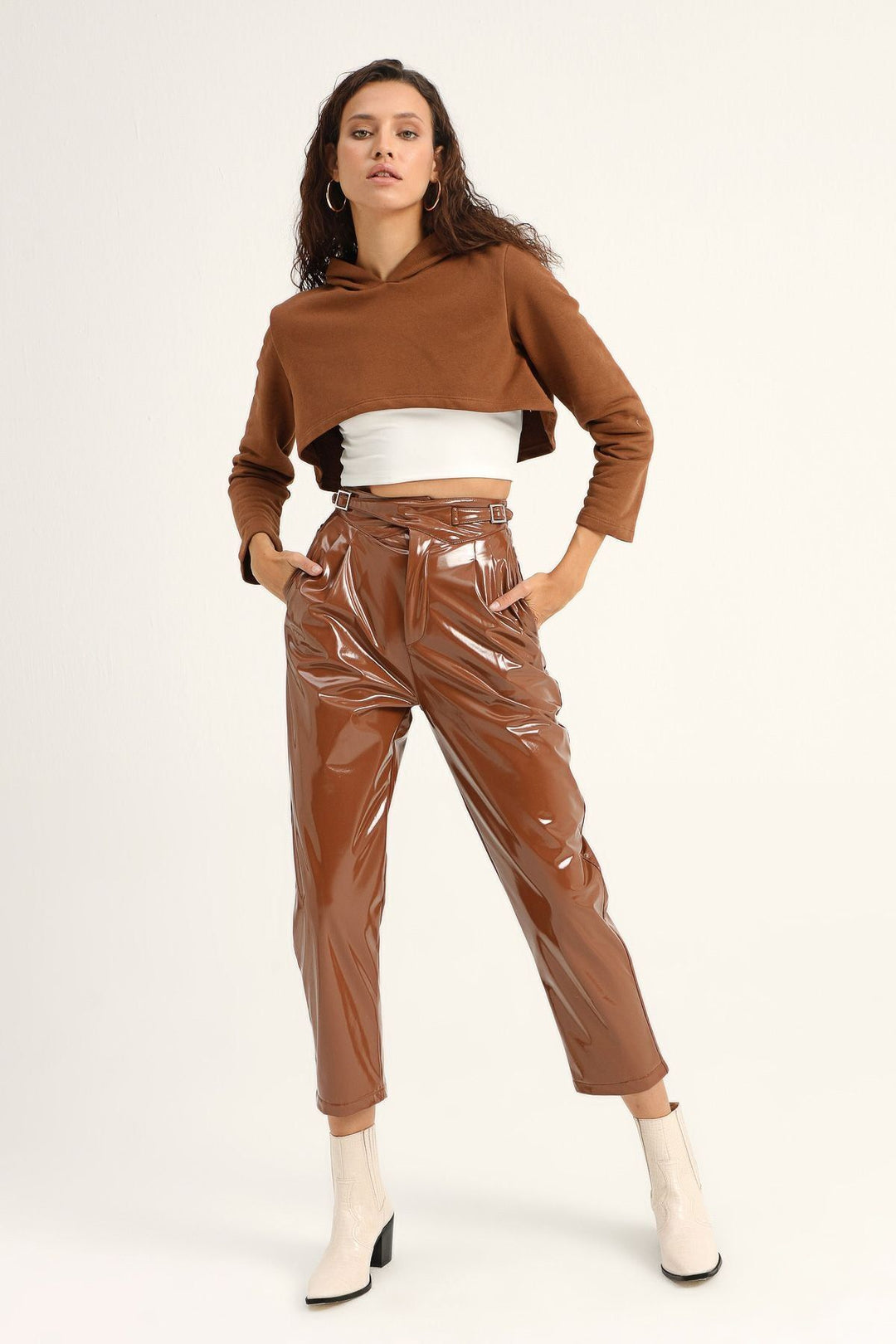 Hooded Crop Sweatshirt Brown