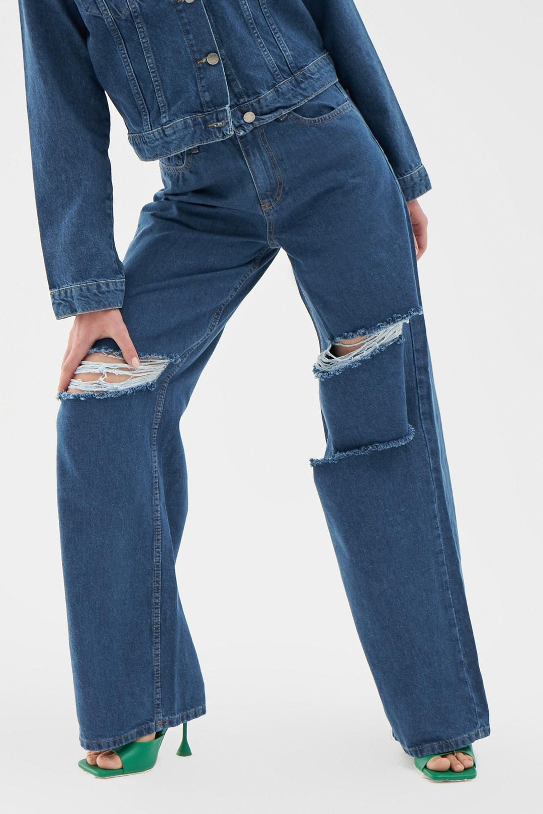 Yırtık Detaylı Bol Paça Kot Pantolon Mavi
