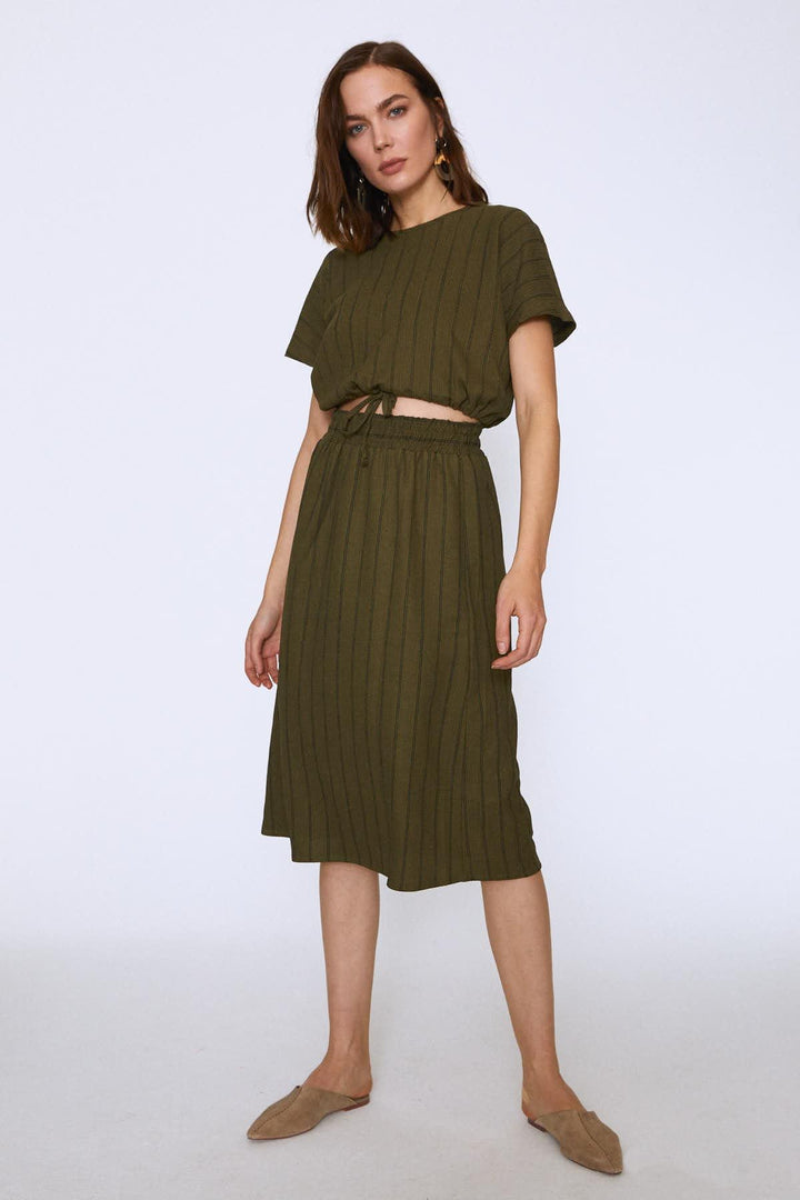 Çizgili Crop Altı Bağlamalı Bluz Haki