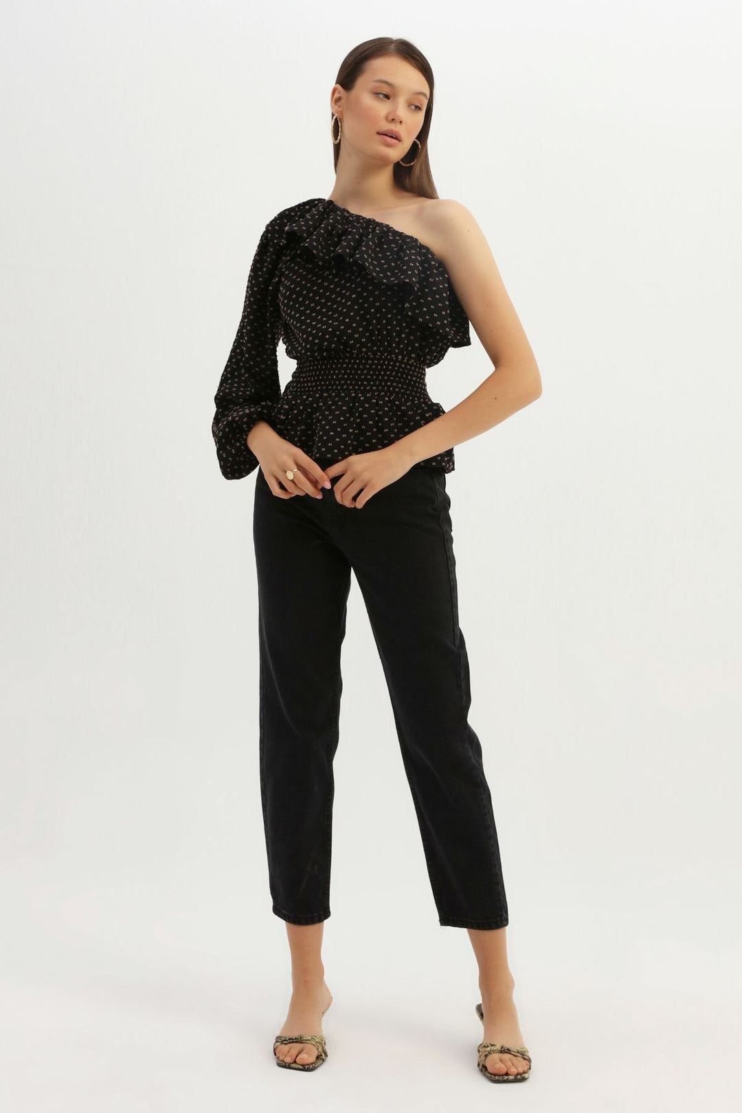 Volanlı Gipeli Tek Omuz Bluz Siyah