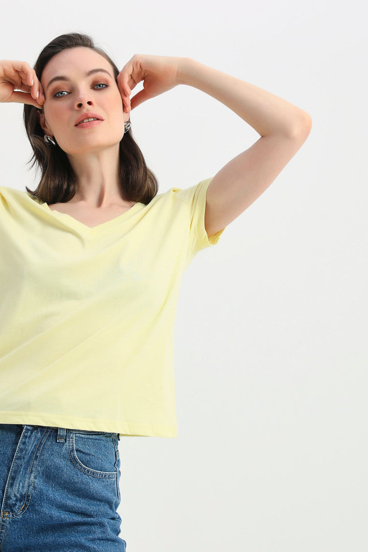 Vatkalı V Yaka Tişört Sarı