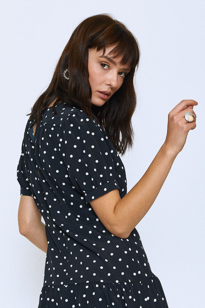 Puantiye Desenli V Yaka Elbise Siyah