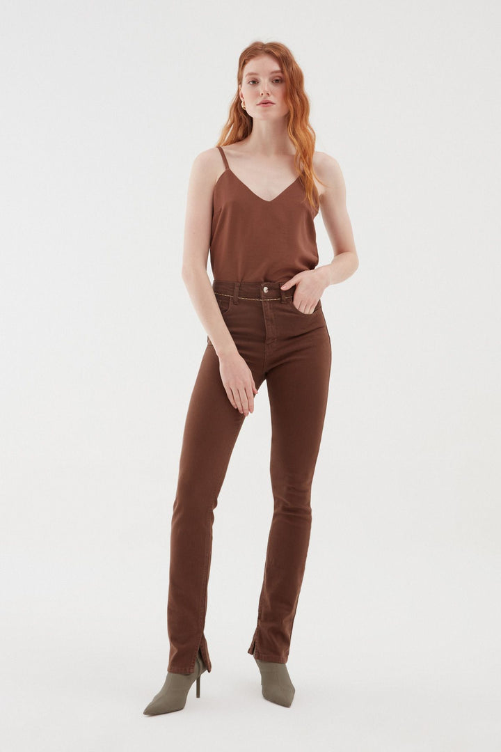 Side Slit Jeans Brown