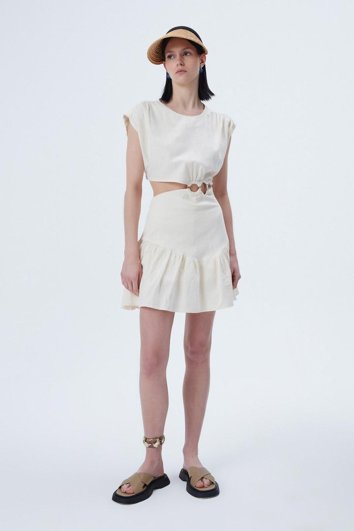 Pile Detaylı Cut Out Elbise Naturel