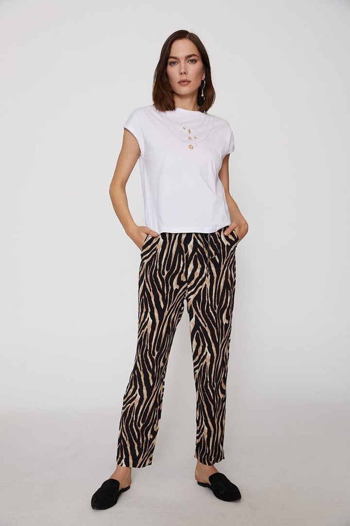 Necklace Accessory Detailed T-Shirt White