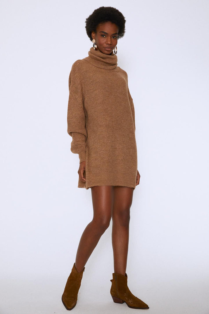 Boğazlı Uzun Kazak Bej