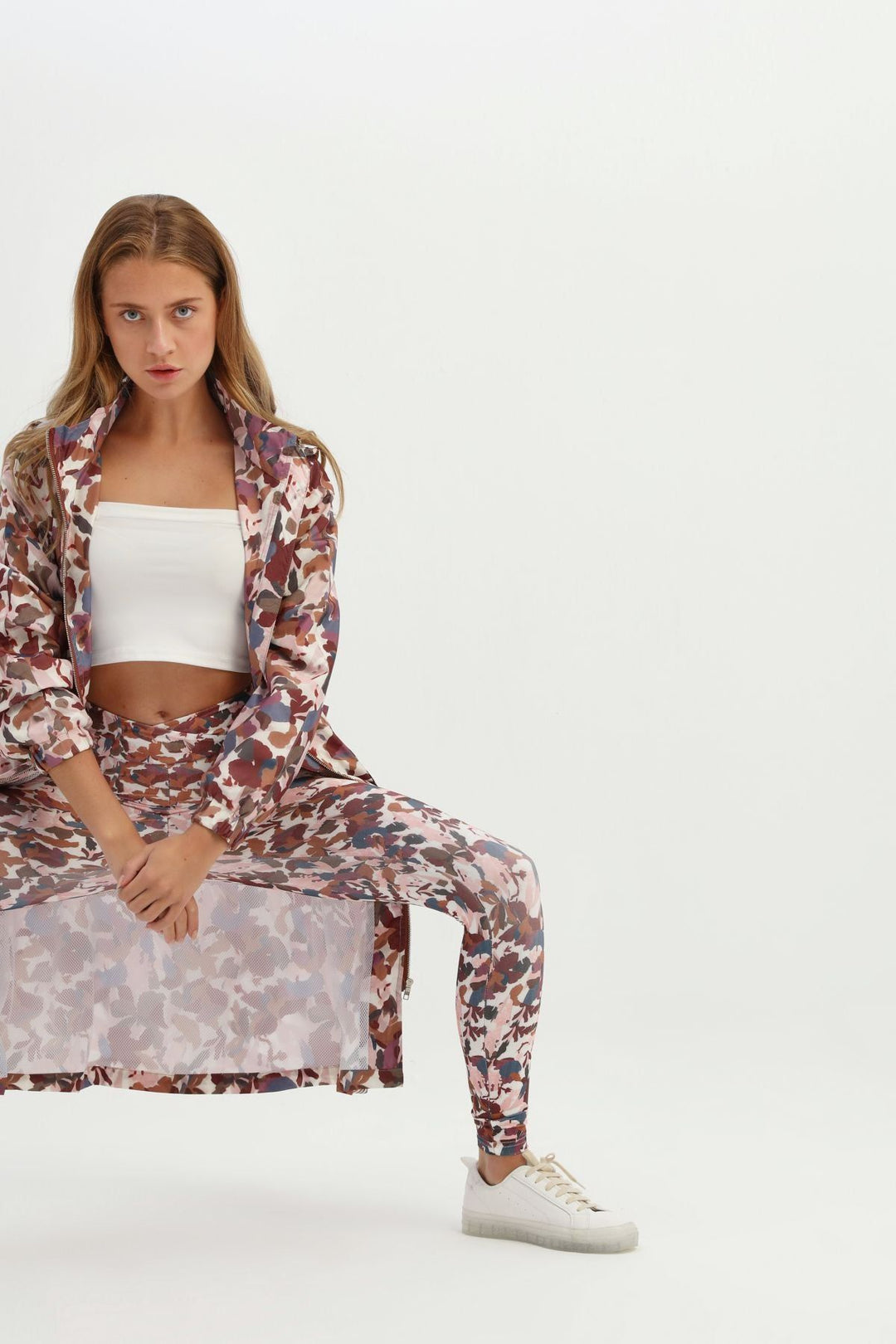 Patterned Waist Wrapped Sport Leggings Brown