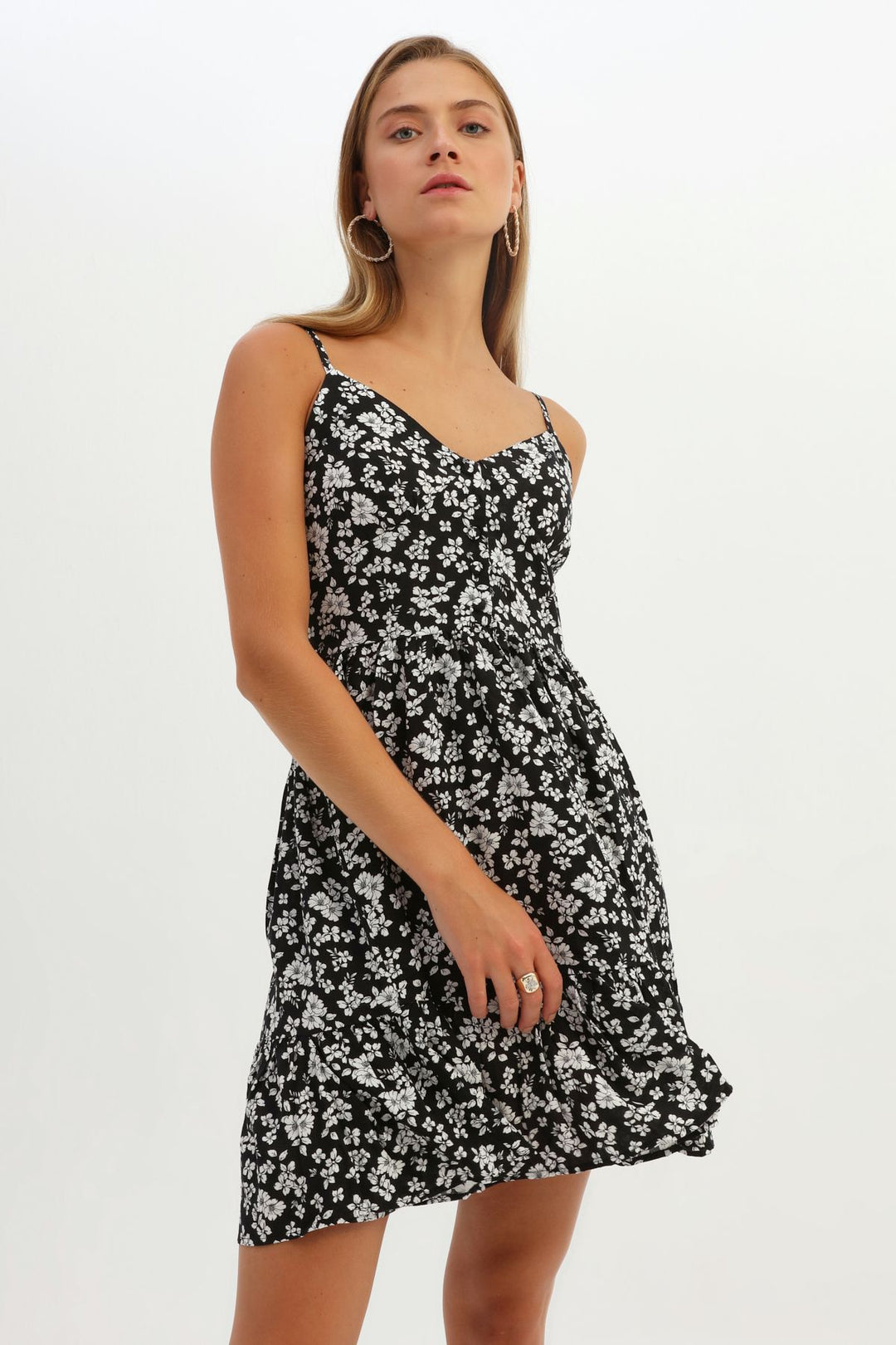 Çiçekli Askılı Elbise Siyah