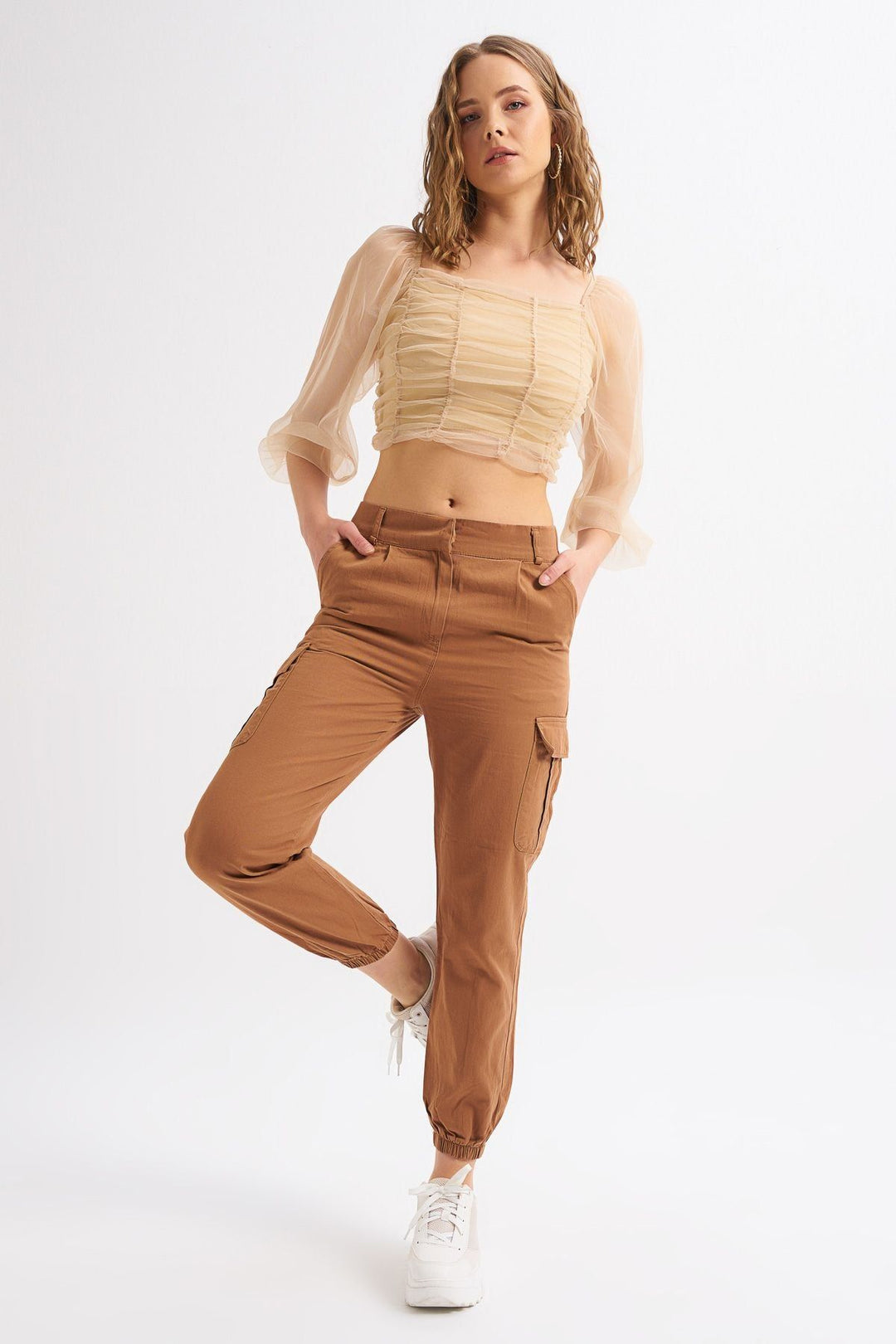 Cargo Pocket Chain Detailed Trousers Camel