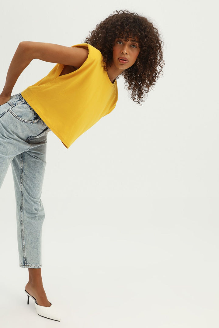 Vatkalı Basic Crop Tişört Hardal