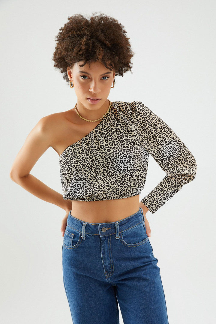 Leopar Tek Omuz Saten Bluz Kahverengi