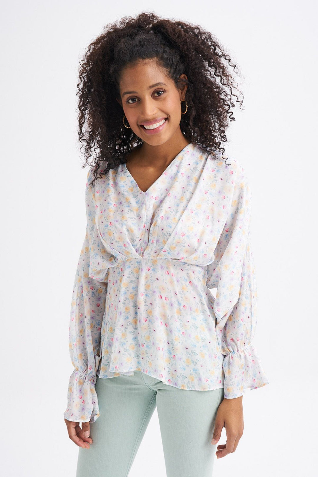 V-Neck Blouse Ecru with Pleated Sleeves