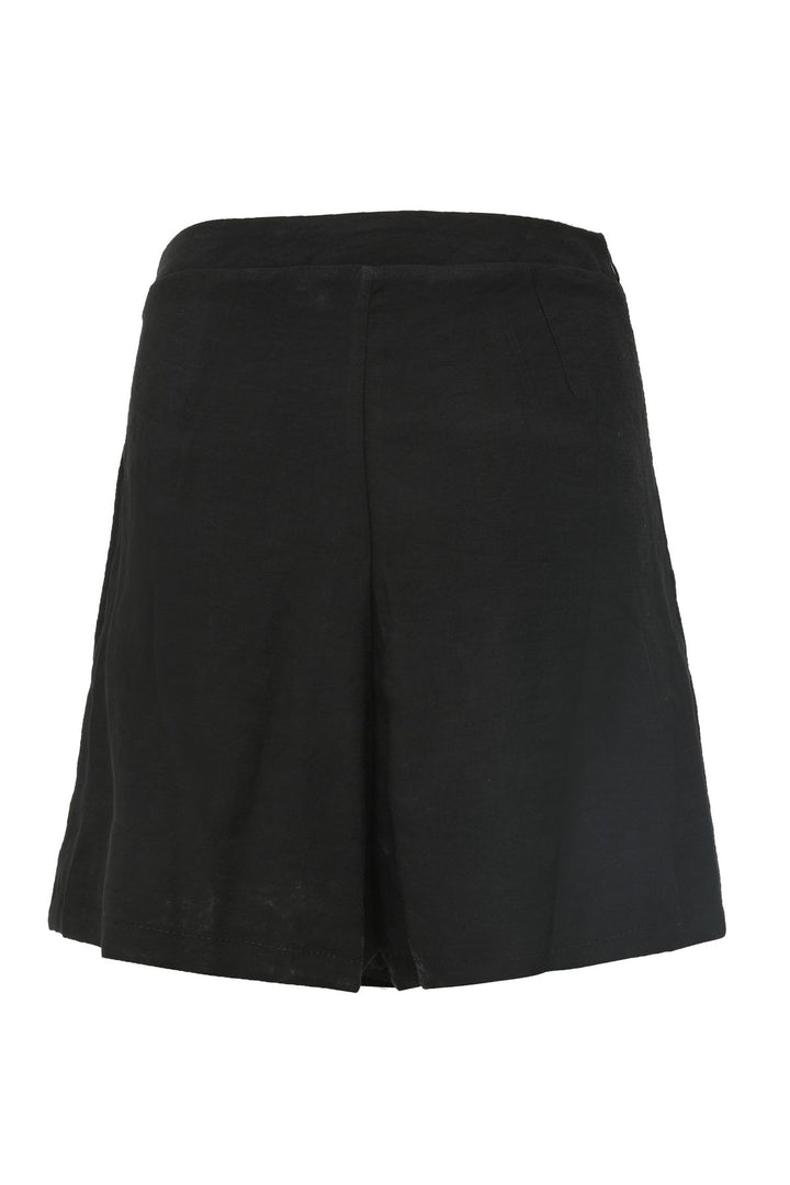 Button Accessory Skirt Shorts Black