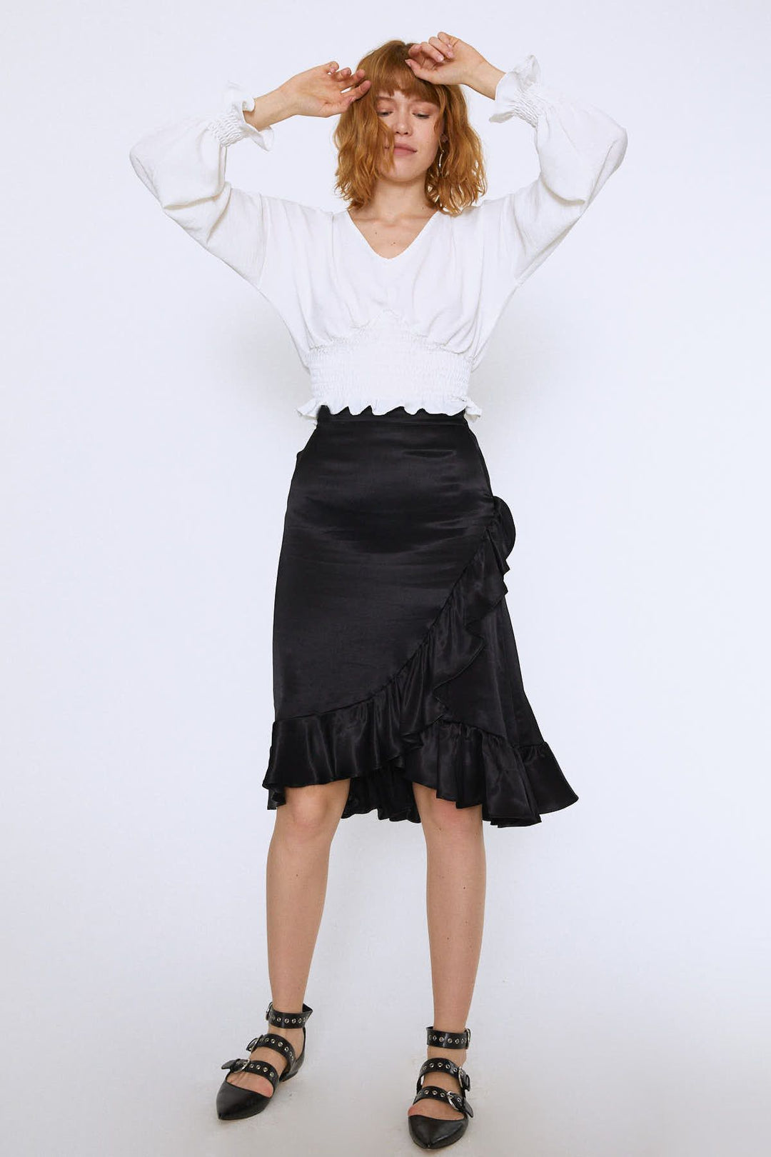 Beli Gipeli V Yaka Crop Bluz Ekru