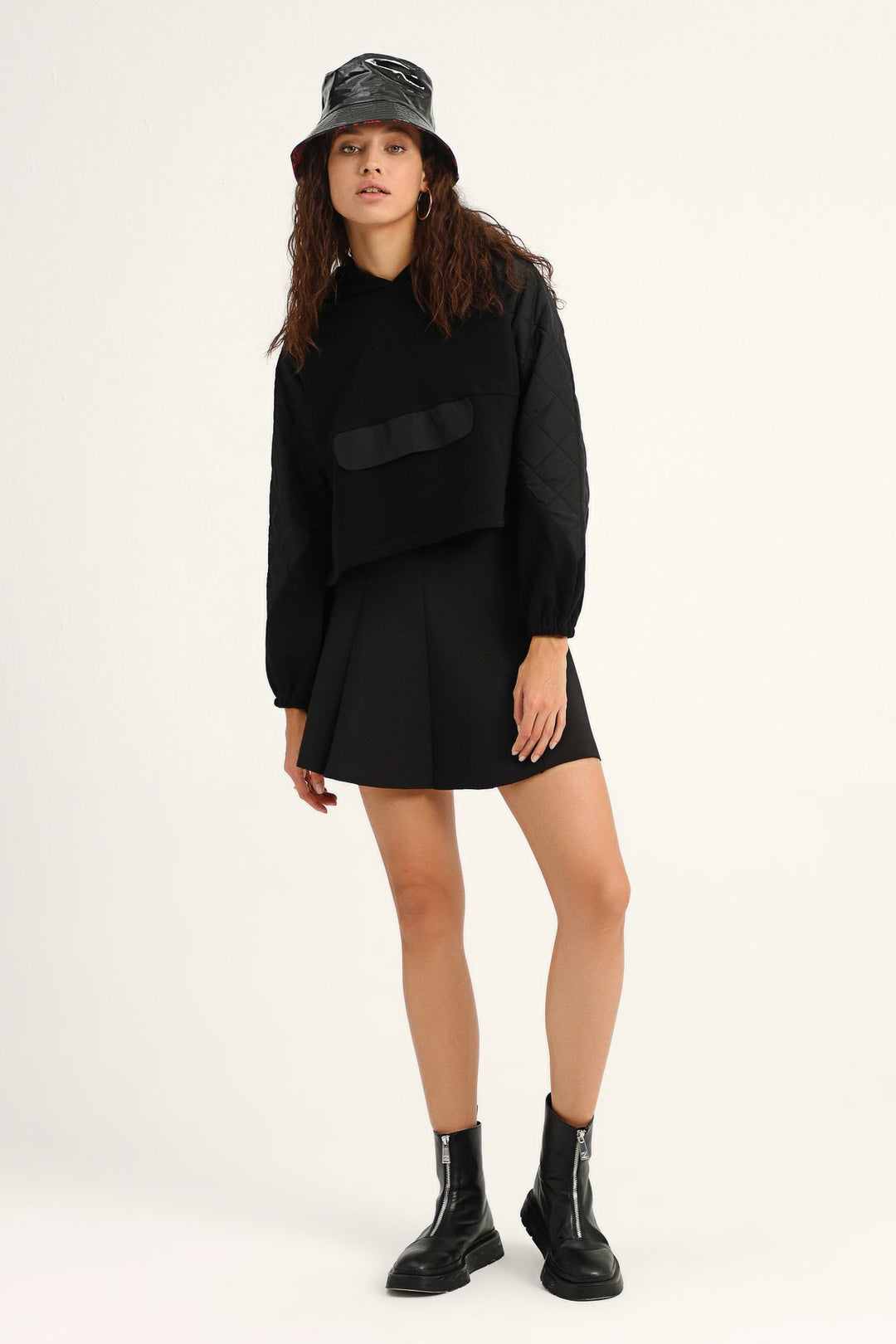 Kapitone Detay Sweatshirt Siyah