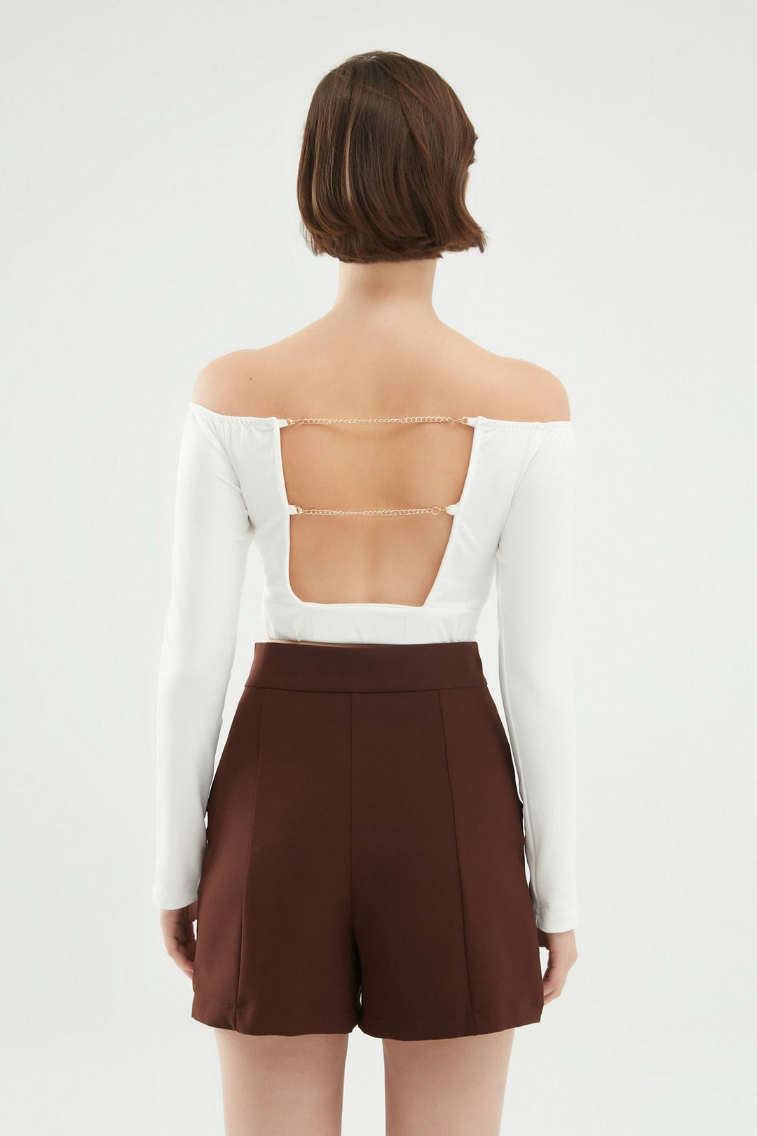 Zincirli Crop Bluz Beyaz