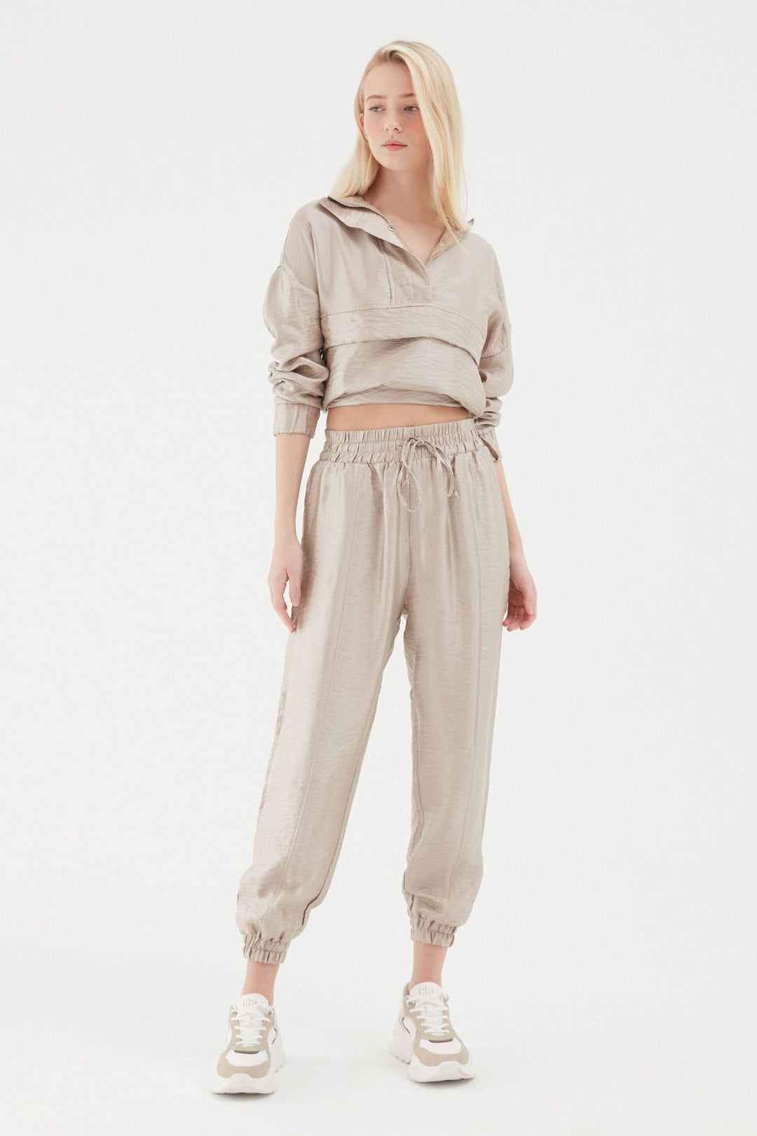 Elastic Leg Trousers Beige