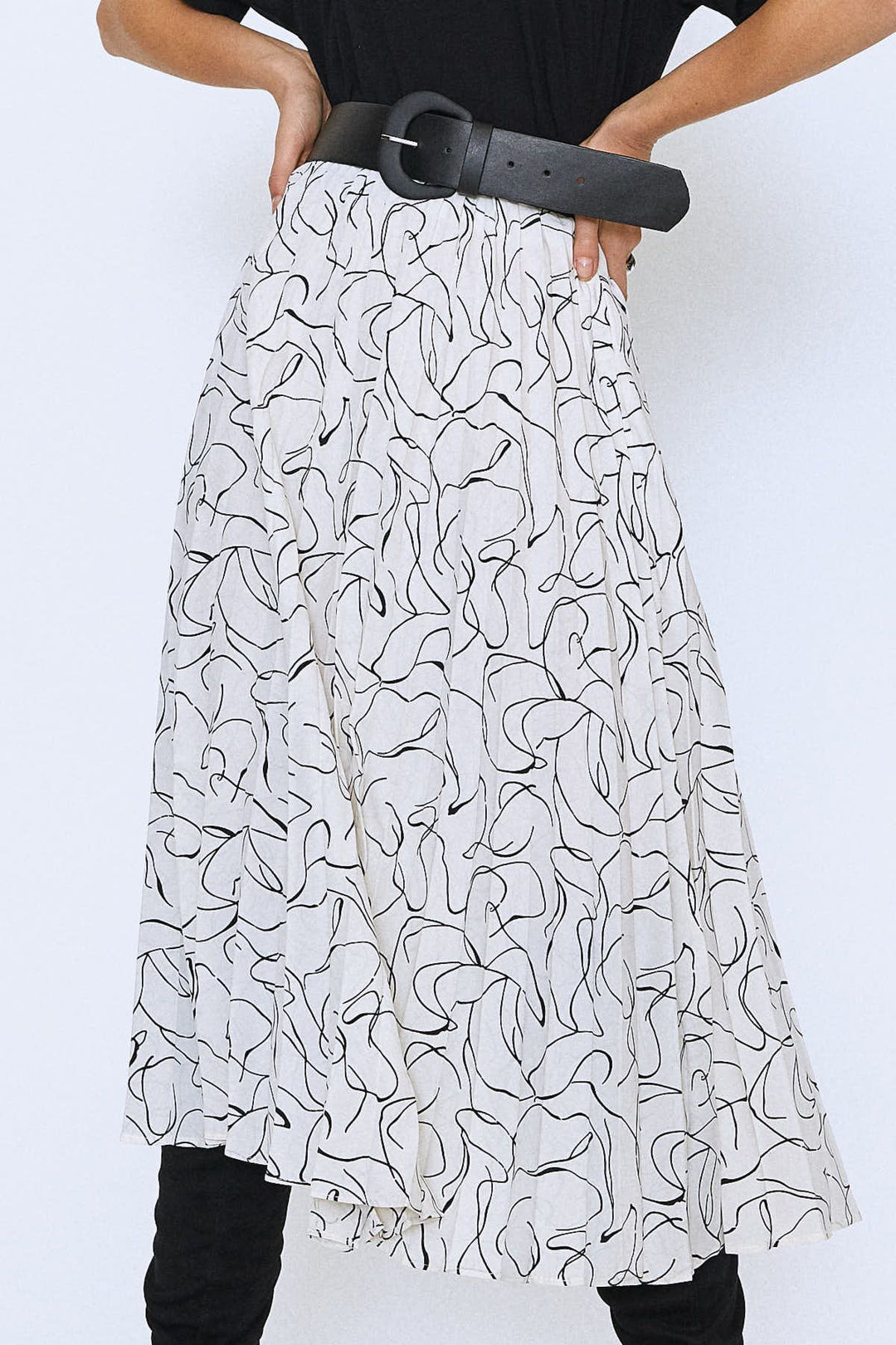 Patterned Pleated Skirt Ecru