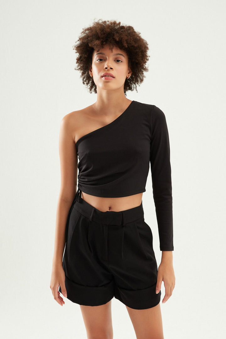 Büzgülü Tek Kol Bluz Siyah