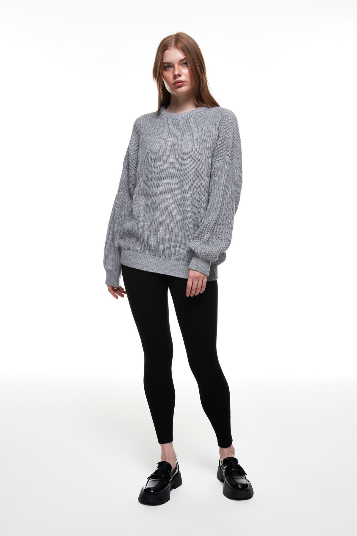 Crew Neck Knitted Sweater Gray