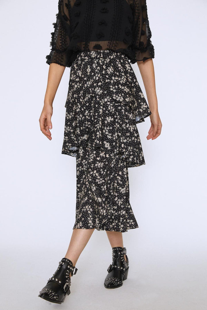 Floral Patterned Layered Skirt Black
