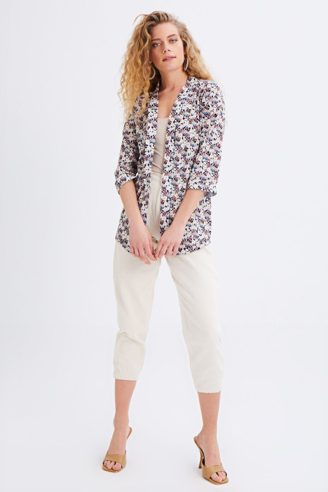 Çiçek Desenli Uzun Şal Yaka Ceket Siyah