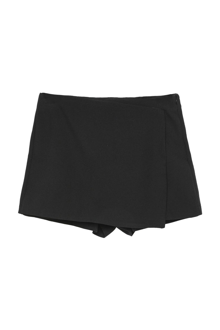 Asymmetric Short Skirt Black