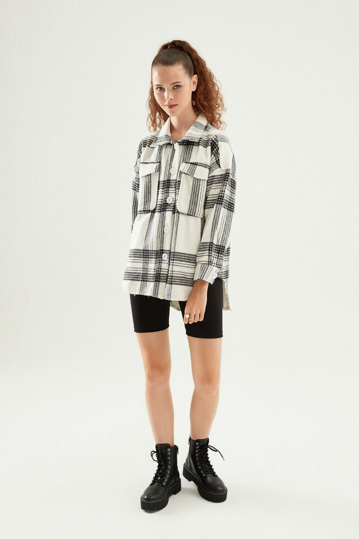 Çizgili Büyük Cepli Gömlek Siyah