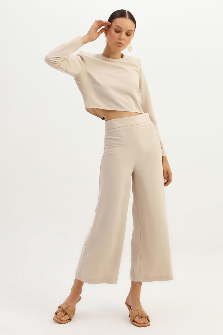 Waistband Crop Blouse Beige