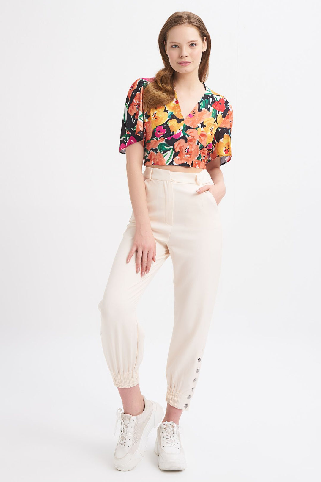 Paçası Çıtçıtlı Jogger Pantolon Kemik