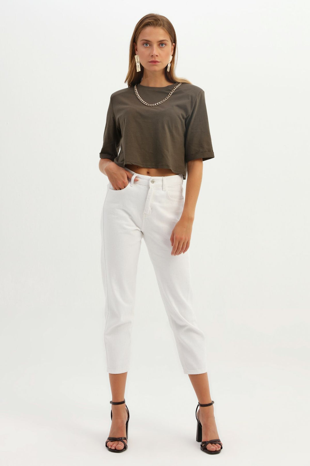 Vatkalı Zincir Aksesuarlı Crop Tişört Haki