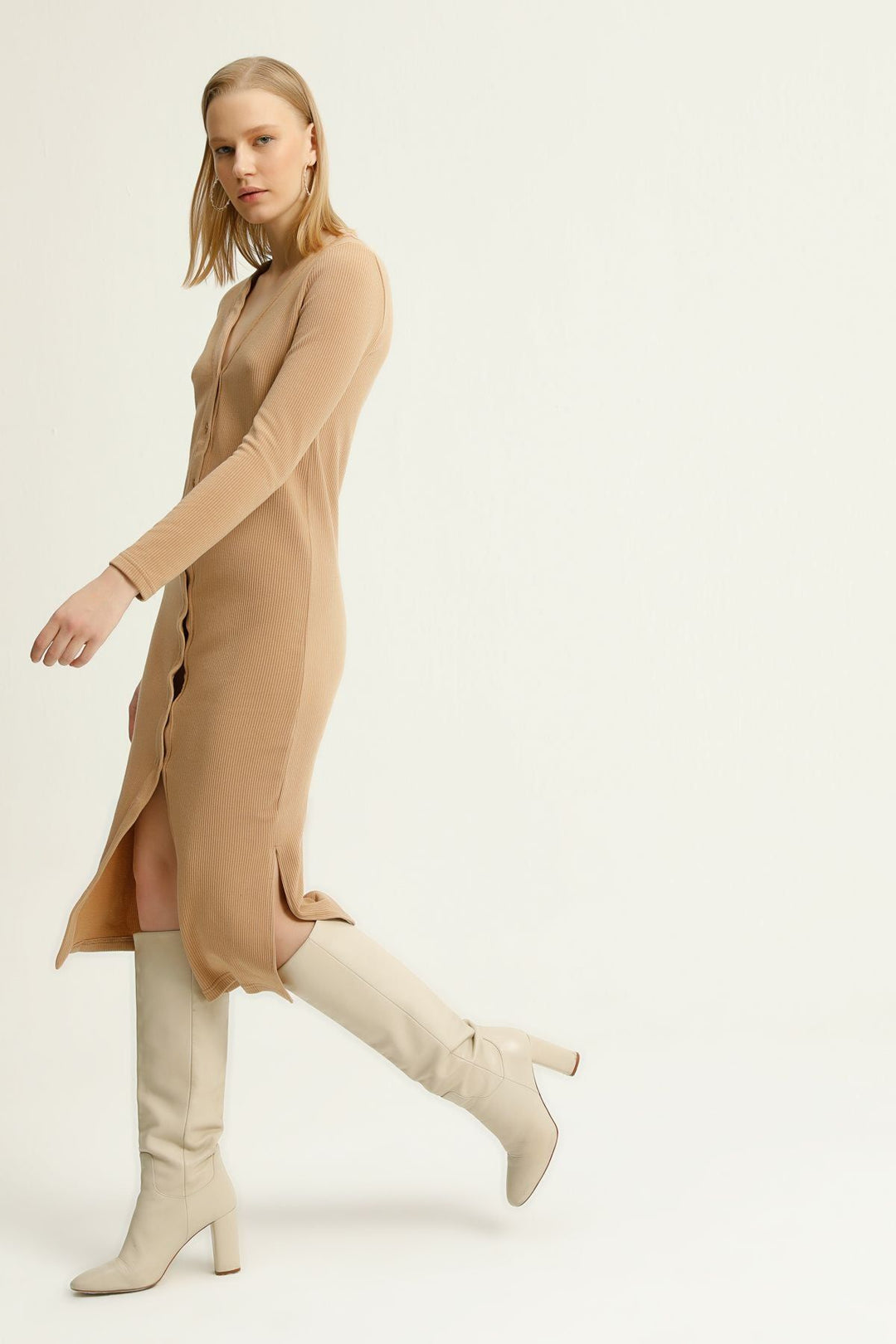 Buttoned Long Cardigan Beige