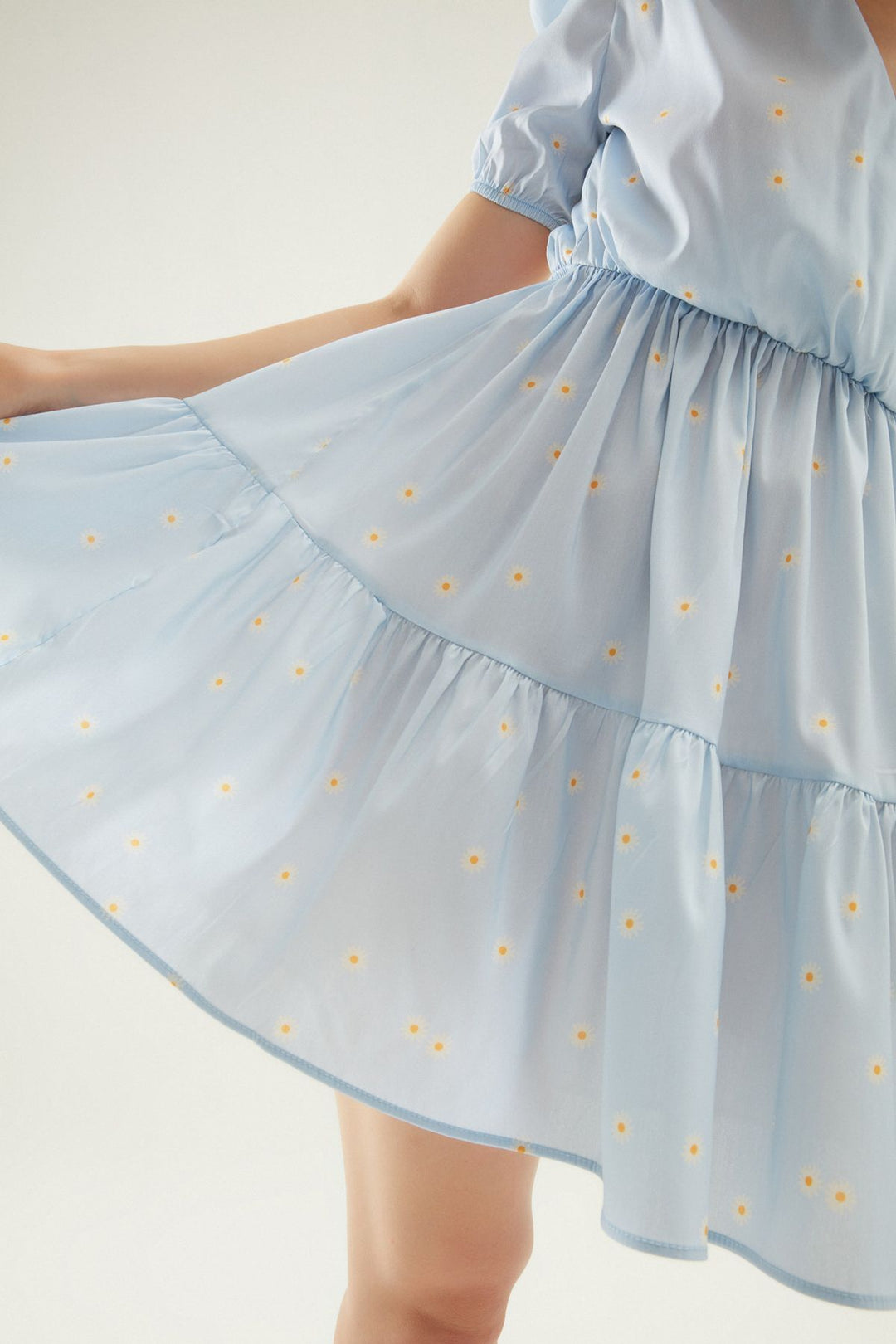 Çiçekli Sırt Dekolteli Kruvaze Elbise Bebe Mavi