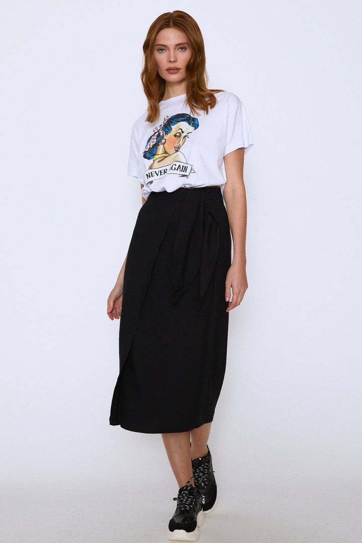 Front Printed Bottom Tie T-Shirt White