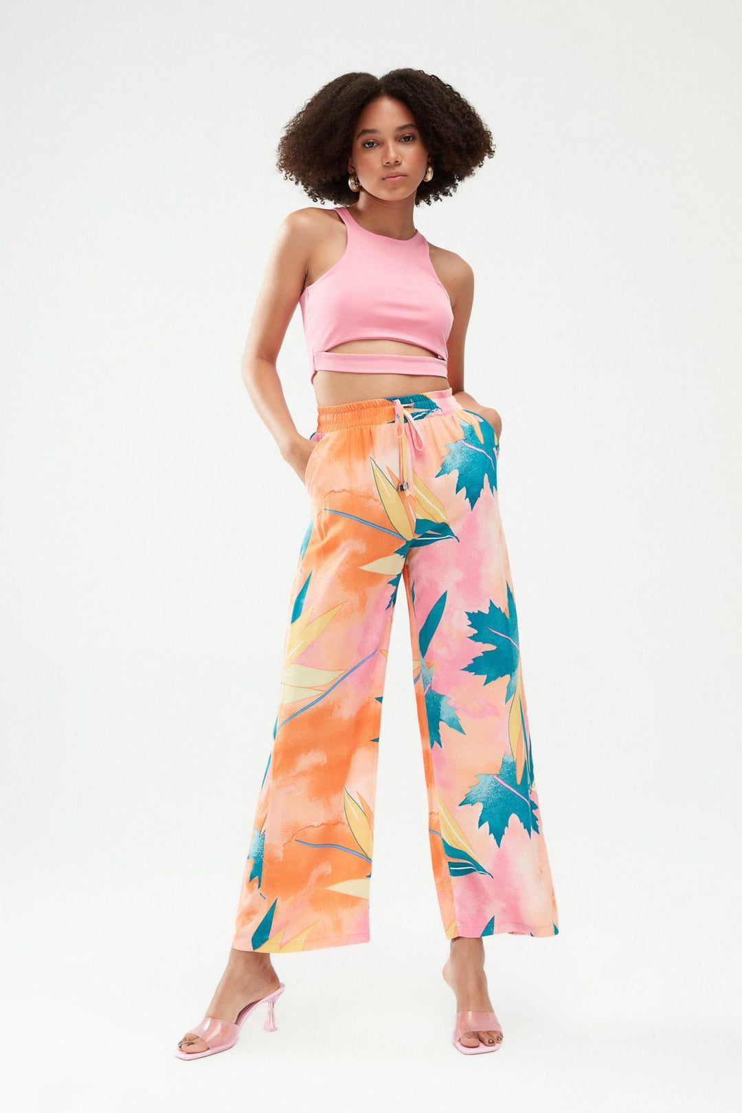 Dekolteli Halter Yaka Bluz Şeker Pembe