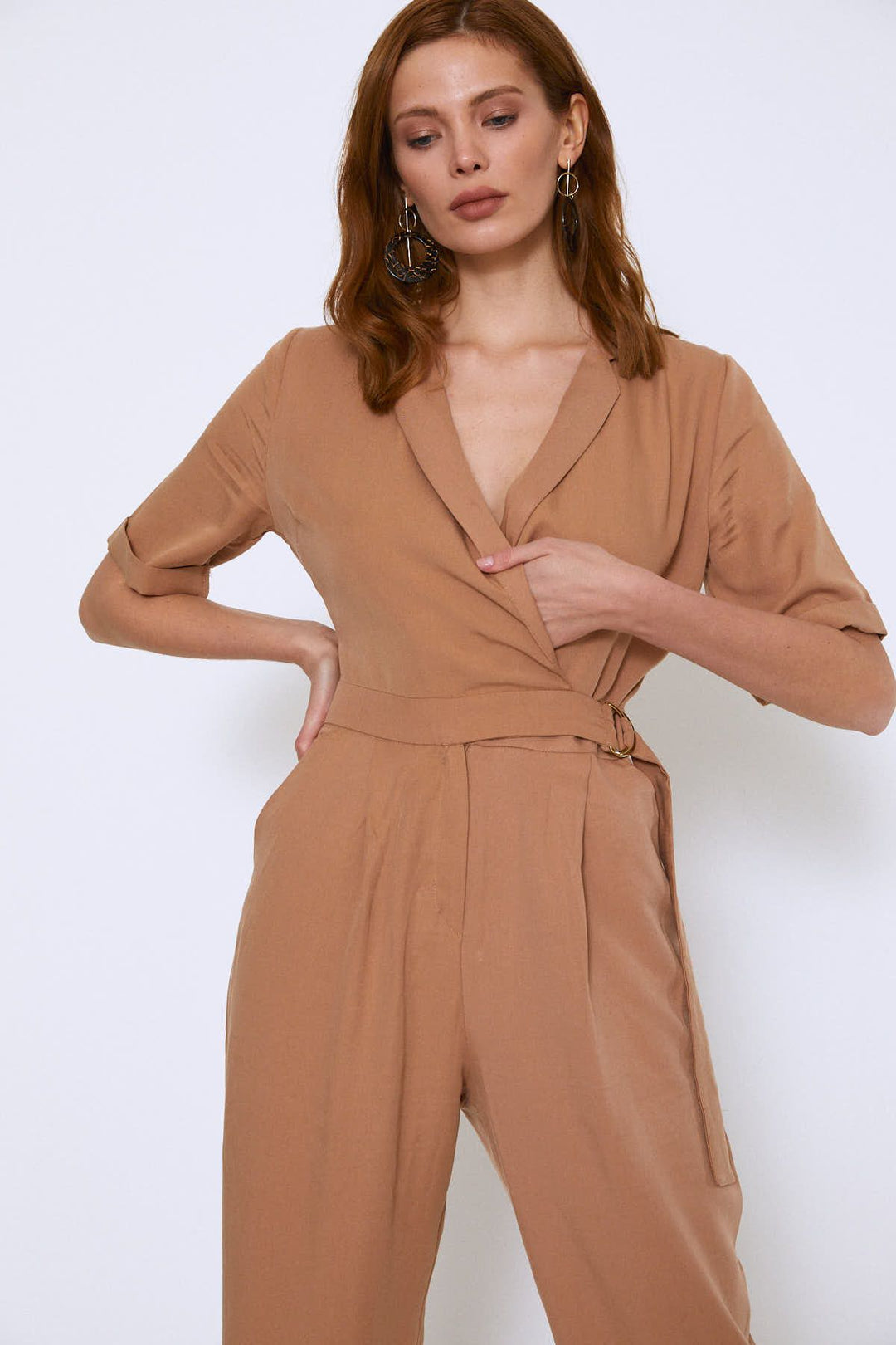 Yandan Bağlamalı V yaka Tulum Bej