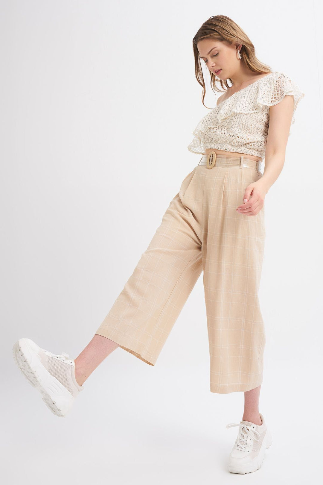 Belt Detailed Plaid Linen Trousers Beige