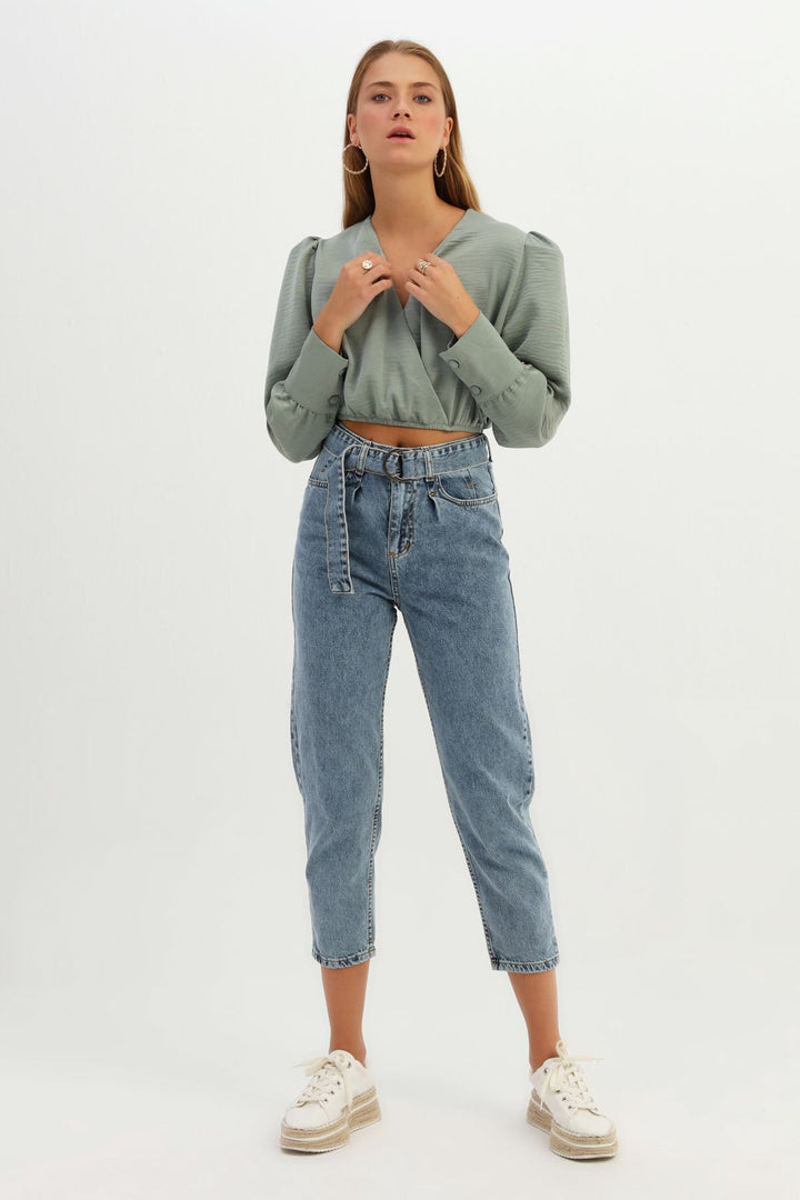 Kemerli Mom Jean Açık Mavi