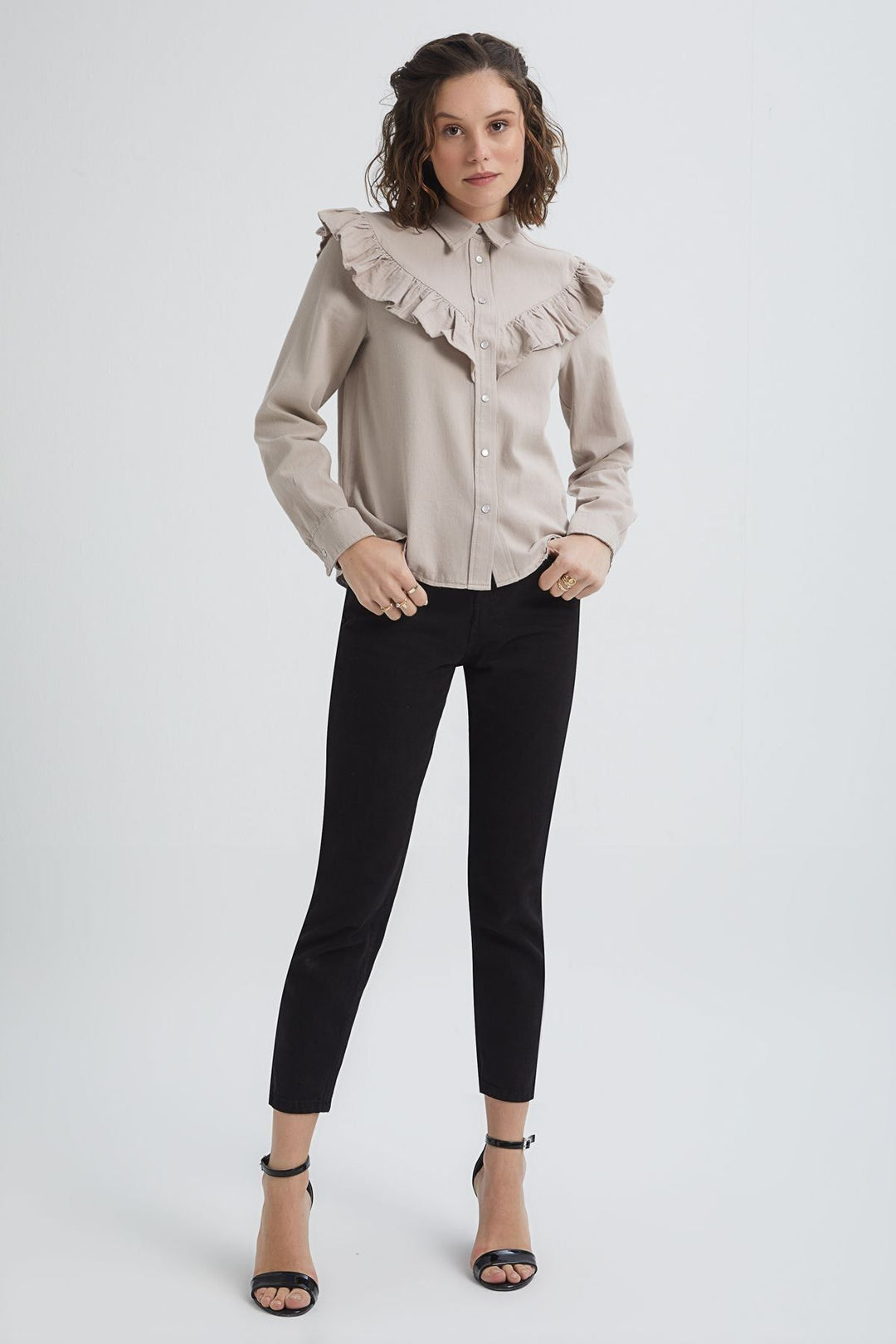 Fırfır Detaylı Gömlek Taş