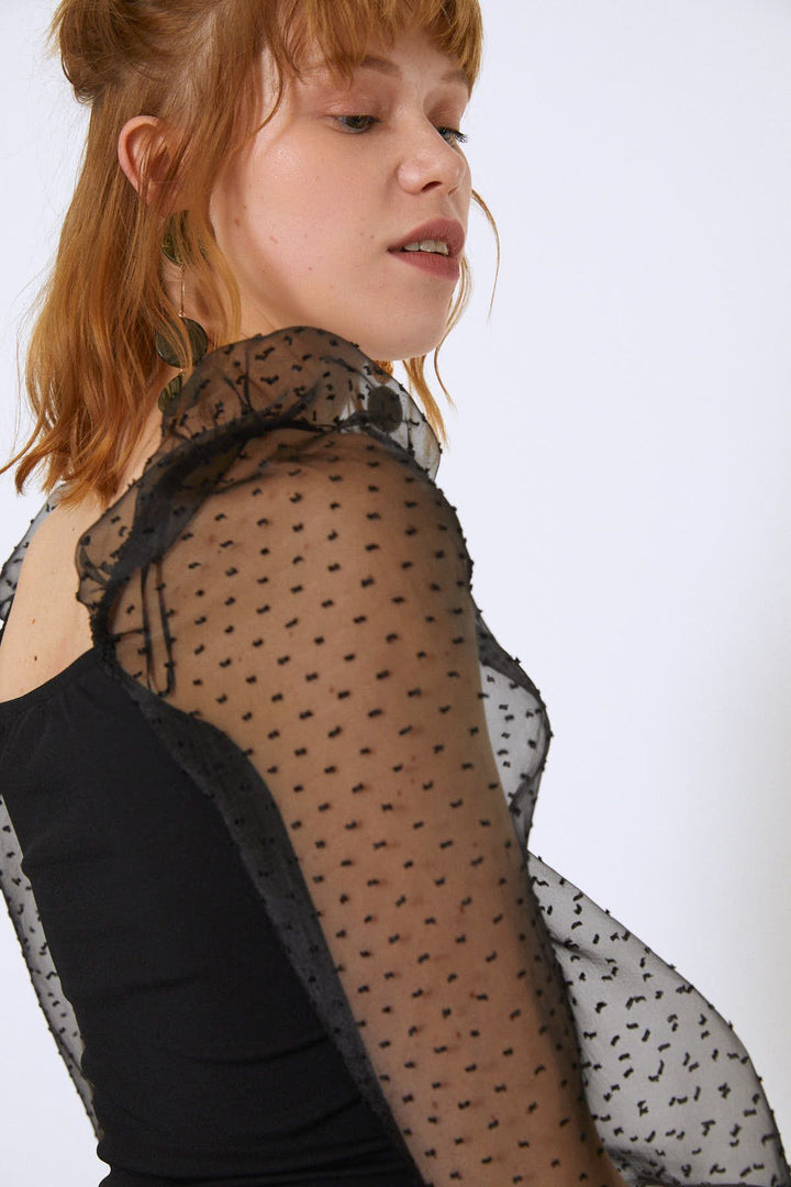 Tulle Sleeves Crop Blouse Black