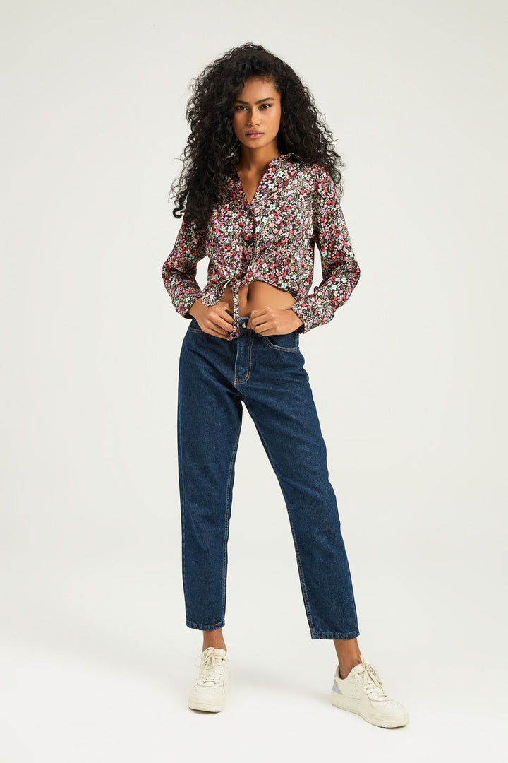 Önden Bağlamalı Çiçekli Gömlek Siyah