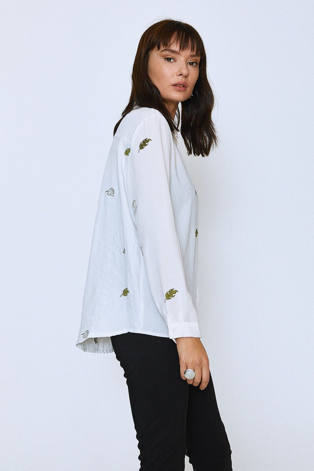 Leaf Embroidered Shirt Ecru