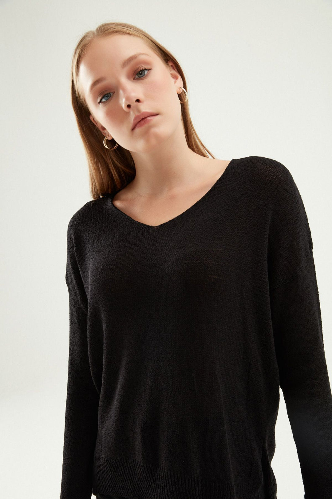 V Neck Knitwear Black