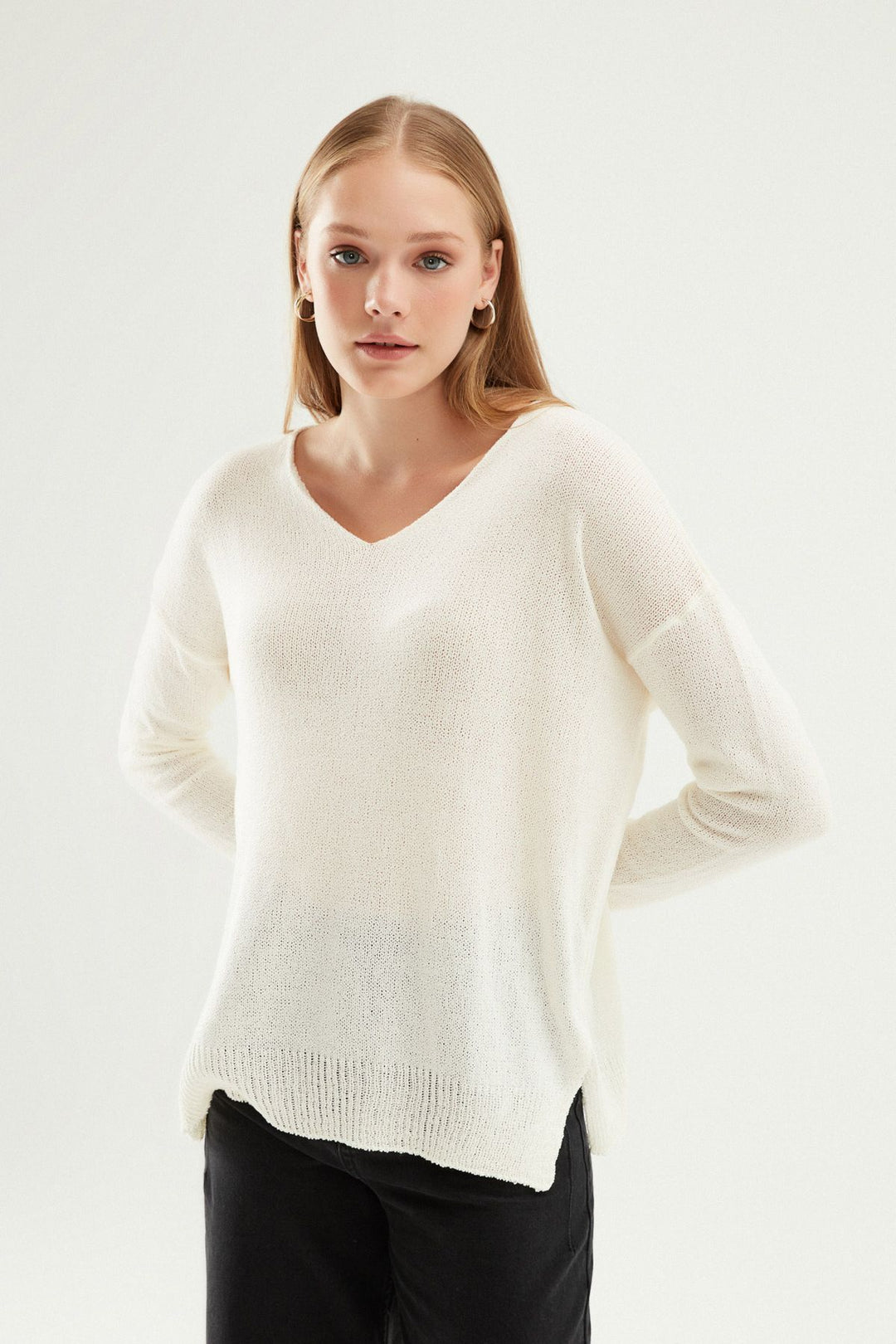 V Neck Knitwear Ecru